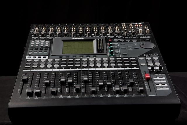 Location console mixage 01V96 Yamaha - ABLE events